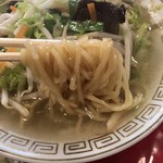 ひかり飯店 - 麺リフト