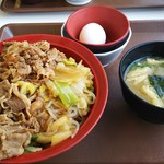 すき家 - 料理写真:すき焼き丼、卵セット