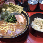 ラーメン 環2家 - 中盛り＋ライス