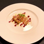 湯主一條 - 南瓜チーズケーキ　ソース掛け　ラ・フランスコンポート