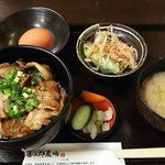 富士桜ポーク丼 こだわり卵付き定食　1,000円