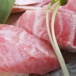 みなと市場 小松鮪専門店 - ◆「まぐろ握り」
