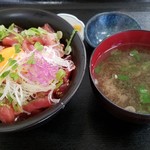 みなと市場 小松鮪専門店 - ◆「まぐろユッケ丼」
