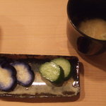 Sushidokorokurosugi - お味噌汁とお新香