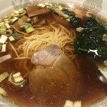 蓬莱春飯店 - ラーメン