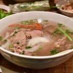 ベトナムちゃん - 【牛肉しゃぶしゃぶフォーセット@税込1,000円】牛肉のフォー：全景