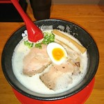 うちのラーメン 我豚 - ど・トンラーメン クリーミーさがより一層際立ってます。