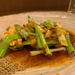 黄龍 - 牡蠣と九条葱の山椒香り炒め