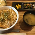 ぢょいふる - 親子丼（裏メニュー？！）