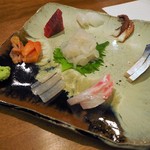 ながほり - お造り盛り合わせ(イカ タコ 鯖 鯛 サヨリ 赤貝 まぐろ 紫蘇の上白えび) 