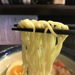 らーめん奏 - 麺リフト