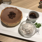 焼きたてチーズタルト専門店PABLO - 