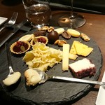 GRAPES OMOTESANDO CHEESE & CHOCOLATE - 