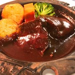 Beef stew stewed in red wine