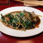 アップル - しっとり系なニラレバ。白米が恋しくなる懐かしいお味。