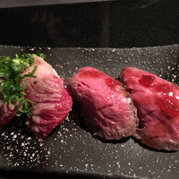 焼肉 にくなべ屋 神戸びいどろ 北野坂店 - 