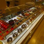 GODIVA Chocolatier - 綺麗な宝石店のようなお店