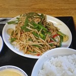 周香港飯店 - 青椒肉絲定食