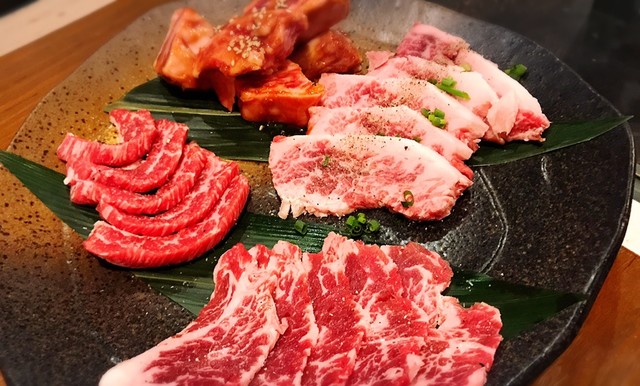 焼肉 はじめの一歩 小出 焼肉 食べログ
