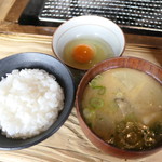 ろばたやき山ろく - TKGとダゴ汁