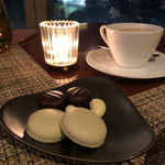 コンテンポラリー・ダイニング クラウン - 