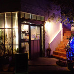 藤森駅のエリア、大通りから少し入った通りの角ミャ