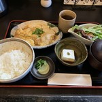 わんぐり - 料理写真:日替り：豚ロースカツの玉子とじ定食