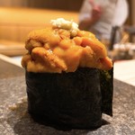 寿し おおはた - こう見えて丁度ええ量のウニ