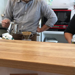 手作りケーキと珈琲のお店 さくら - 丁寧に淹れてます...♪*ﾟ 楽しみ(*´˘`*)