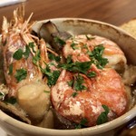 ナガタ店 - 海老と貝類のオイル煮（バケット付き）