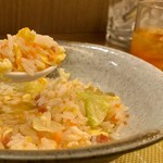 新中国料理 黄龍 - サーモンスープ炒飯