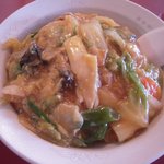 菜楽園飯店 - 中華丼　今回は、ちょっと違いました。(^^;)