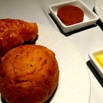 王品  - パン（レバーペースト＆バター）