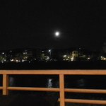 Sakaeya - 納涼床から見える満月