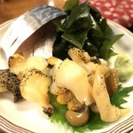 魚菜 - 自家製〆さば 1,000yen、真つぶ 900yen