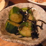 大島や - 胡瓜と塩昆布の浅漬け