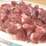 モモ肉 750yen、肩ロース 930yen