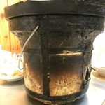 味の羊ヶ丘 - 年季の入った七輪