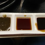 とんかつ 川久 - ゆずみそ、しょうゆだれ、ソース