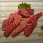 Jukusei Yakiniku Maruniku - 