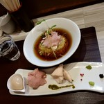 つくばらーめん 鬼者語 - 鶏と水　醤油ラーメン　特製盛