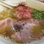 塩白湯らーめん ソラシオ - 