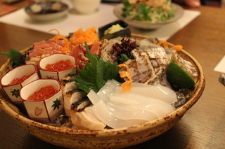 Nagomiya - 刺身の盛り合わせ。旬の魚をご用意しています。