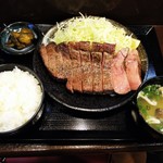 キセキ食堂 - 牛タンステーキ定食