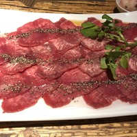 焼肉 龍園 西中洲店 - 