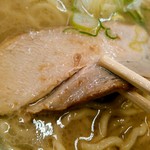 オーモリラーメン - チャーシュー