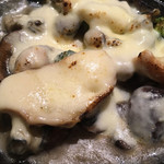 おいしいワイン 季節のお料理 ハチアナ - 牡蠣とブロッコリーの豆乳グラタン
