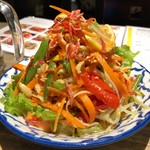 タイランド酒場EN - 「ソムタム(青パパイヤサラダ)」(950円)