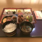 レストラン 太平洋 - 三が日限定の和食御膳 ¥1,080
            
            普段は和食か洋食が選べるとの事