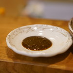 Tempura Hirai - 鮑の肝味噌につけて